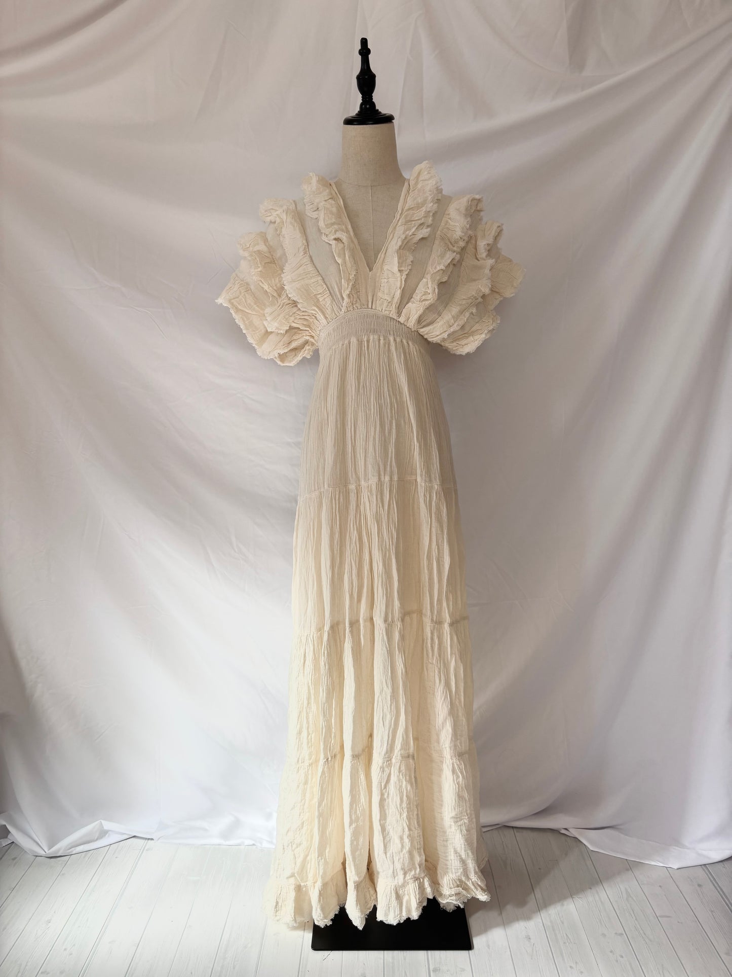 9/17 販売 Feather V Dress フェザーVカットドレス