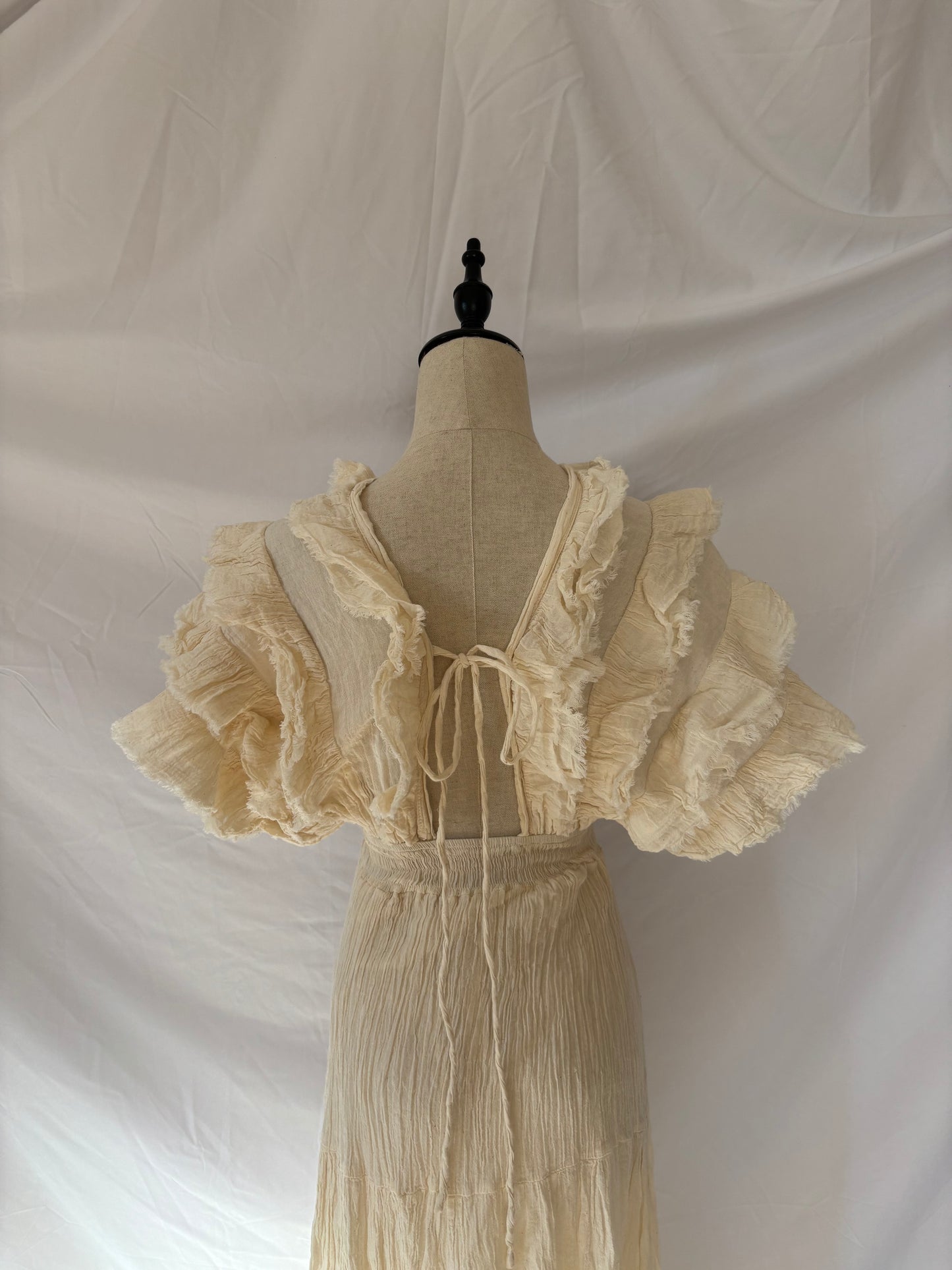 9/17 販売 Feather V Dress フェザーVカットドレス