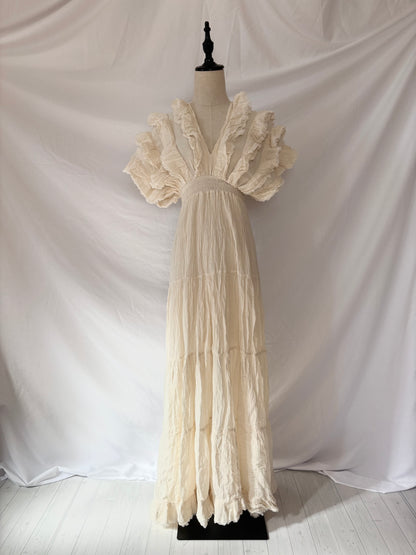 9/17 販売　Feather V Dress ﾌｪｻﾞｰVｶｯﾄﾄﾞﾚｽ